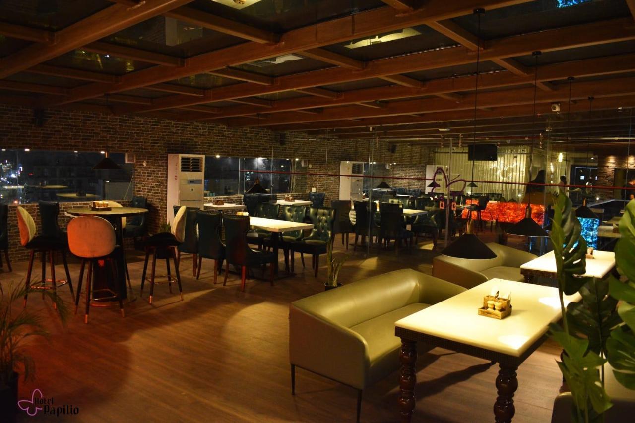 Hotel Papilio Māldah エクステリア 写真