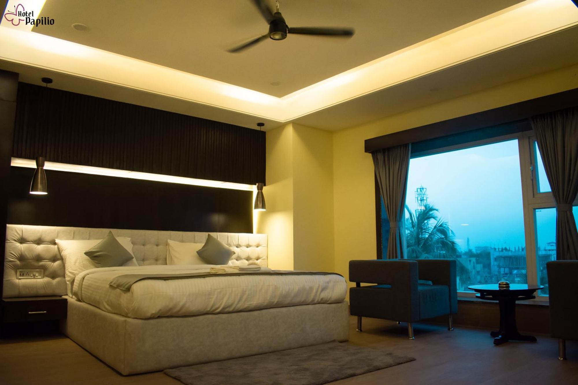 Hotel Papilio Māldah エクステリア 写真